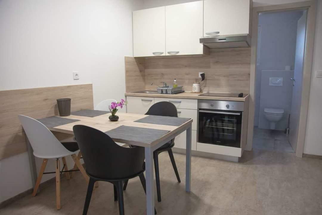 Bungalow Comfort 100 M From The Beach 普莱曼图拉 外观 照片