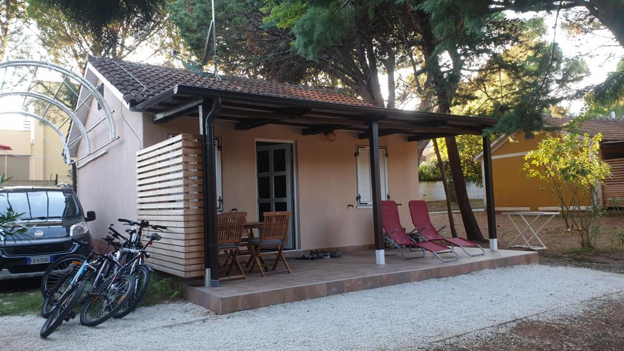 Bungalow Comfort 100 M From The Beach 普莱曼图拉 外观 照片